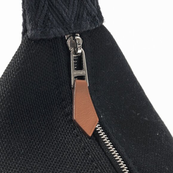 Hermes Bride-a-Brac Small Model Noir Canvas & Bleu Nuit Chevron Strap Case - Picture 10 of 14